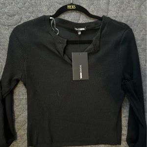 Fashion Nova cropped long sleeve tee